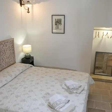 Palazzo Salvatori Guest house Soleto